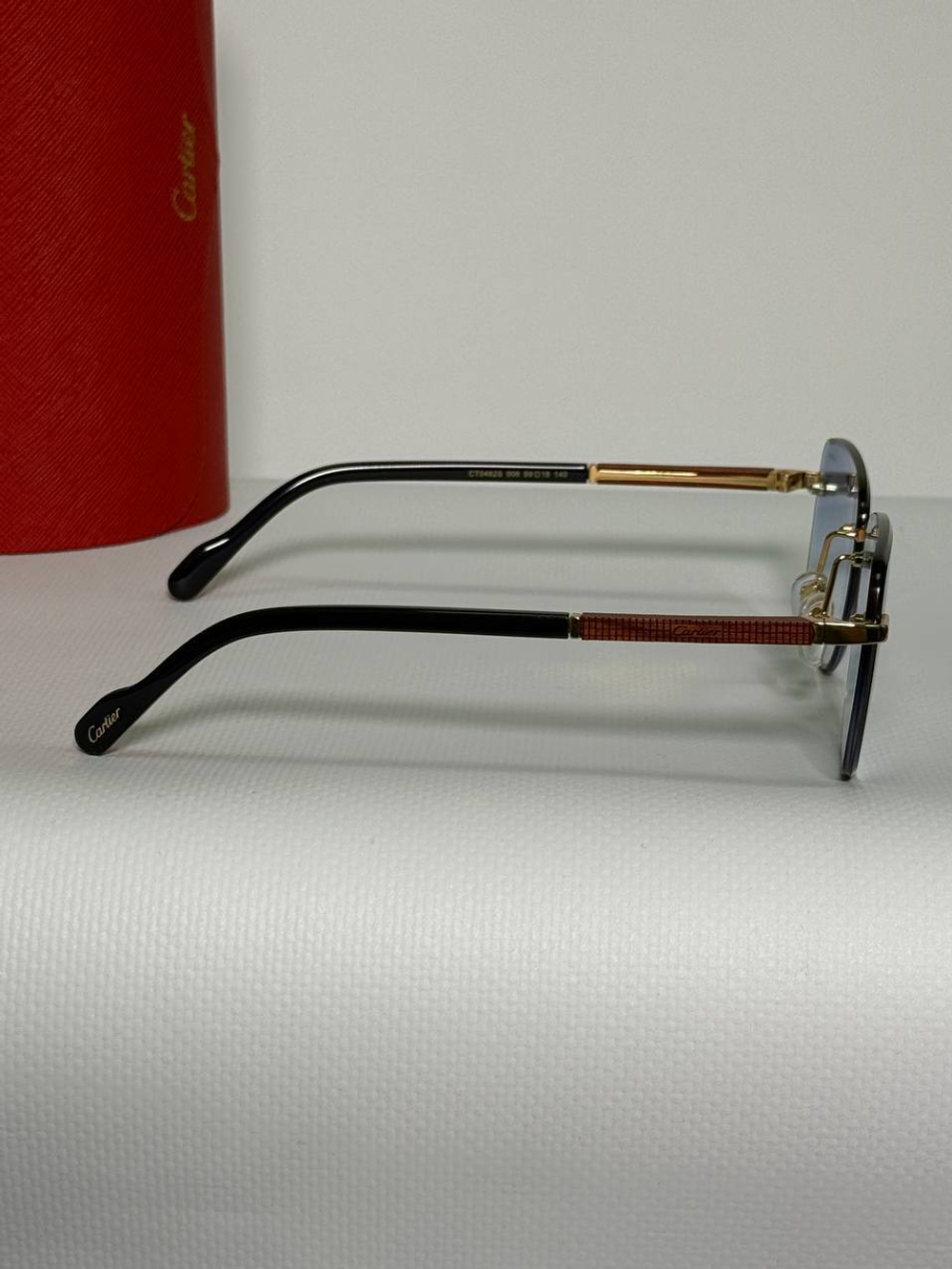 Солнцезащитные очки Cartier