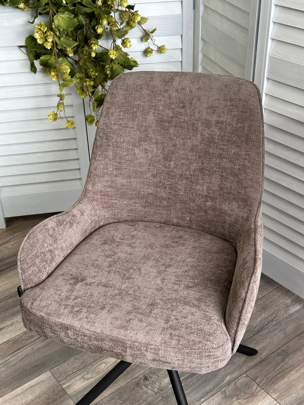 Стул М-City DISAUR Луиджи Данс 180 Град. Поворотный, Nordic 35 Серо-Коричневый, Черный каркас