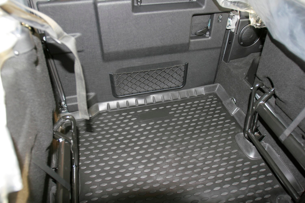 Коврик в багажник для LAND ROVER Defender 90, 2007- 3D, внедорожник длин. (полиуретан) арт.NLC.28.07.G13