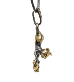 AM-1690 Подвеска «Кошка с мышкой» (латунь)