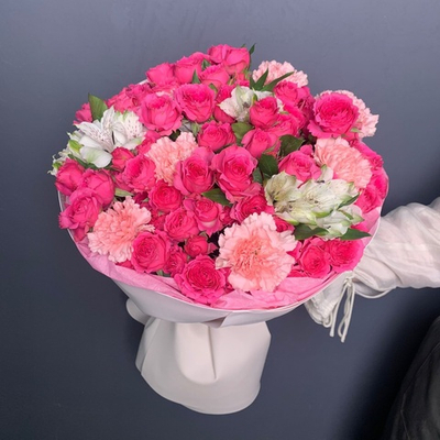 Букет "Летиция" (кустовая роза ,альстромерия,диантус)