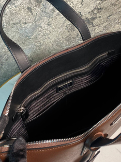 Портфель Prada