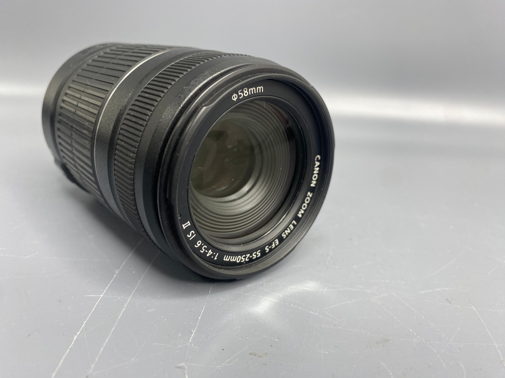 Canon EF-S 55-200mm 4-5.6 II IS STM