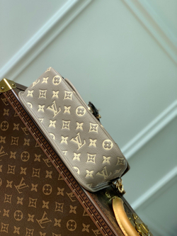 Louis Vuitton Diane