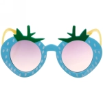 Очки солнцезащитные детские «Sunny Kids - Klubnika», микс 6 цветов