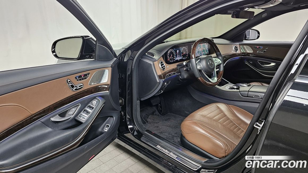 Mercedes-Benz S-Class W222 S560L 4MATIC (09.2019)