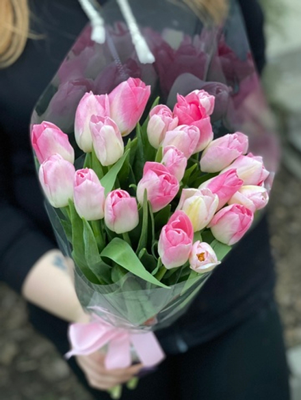 Букет из розовых тюльпанов "Pink Tulips"