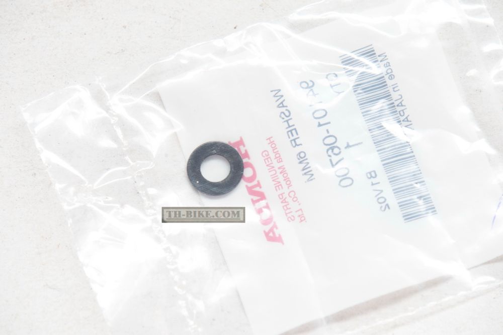 94101-06700. WASHER, PLAIN, 6MM