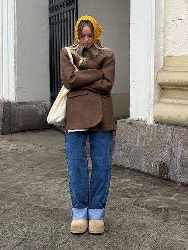 Жакет из шерсти в коричневом цвете