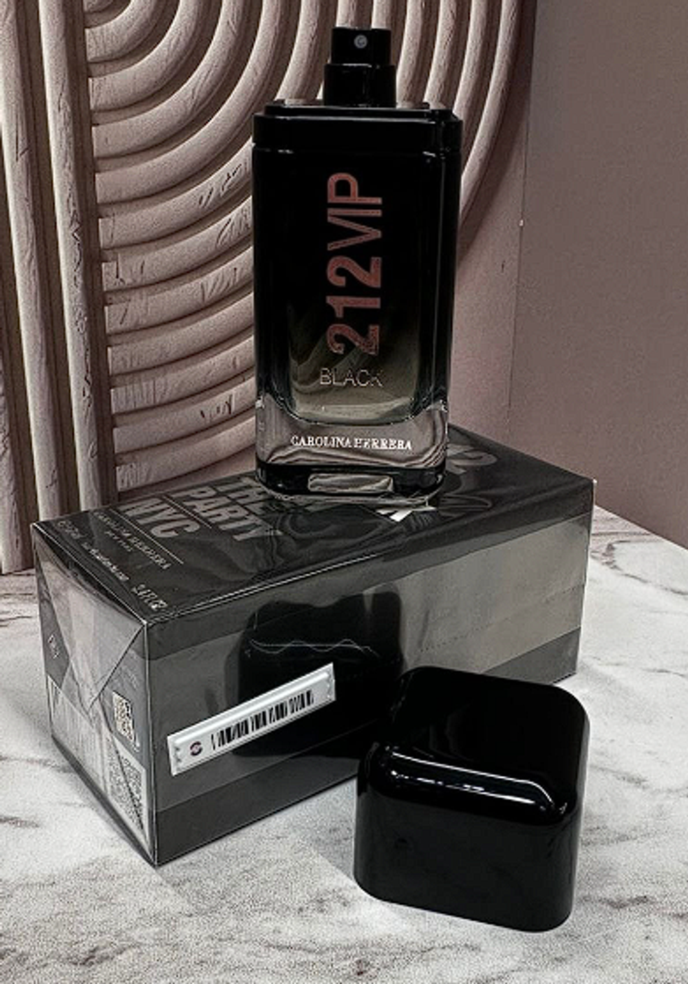 Carolina Herrera 212 VIP Black 100 мл (duty free парфюмерия)