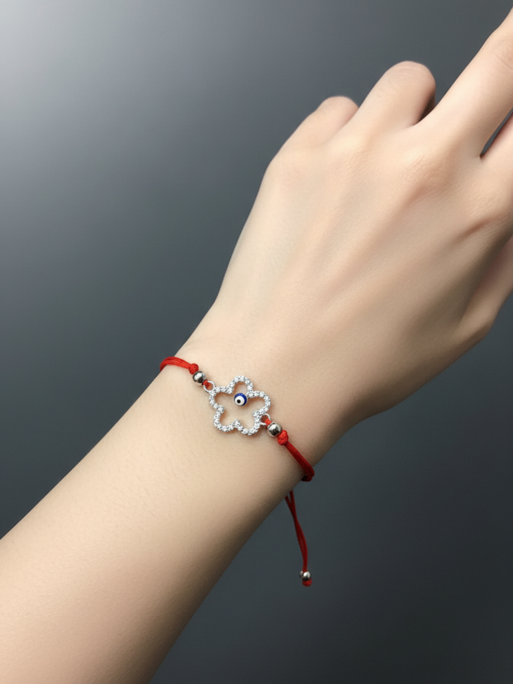 Красная нить Цветок