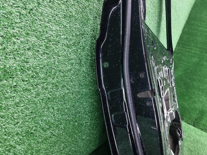 Дверь передняя левая Bentley Bentayga (2015-н.в.)