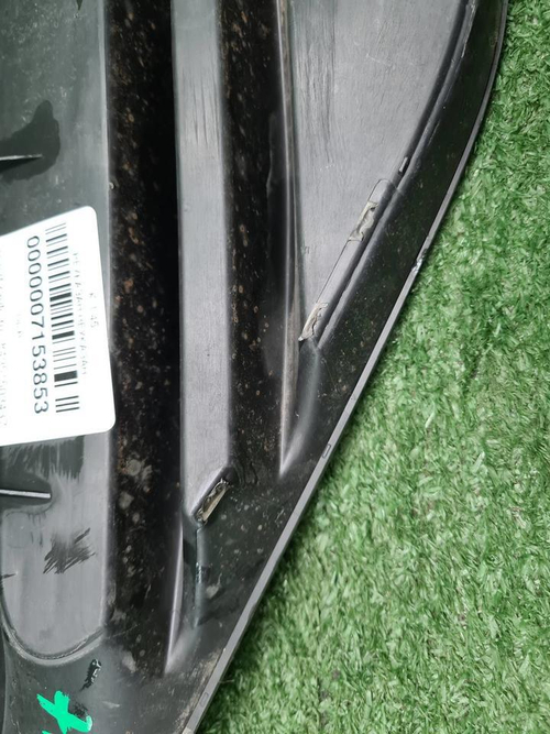Решетка бампера RH Mercedes C w206 (21-нв) AMG