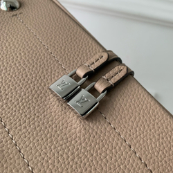 Louis Vuitton Flore