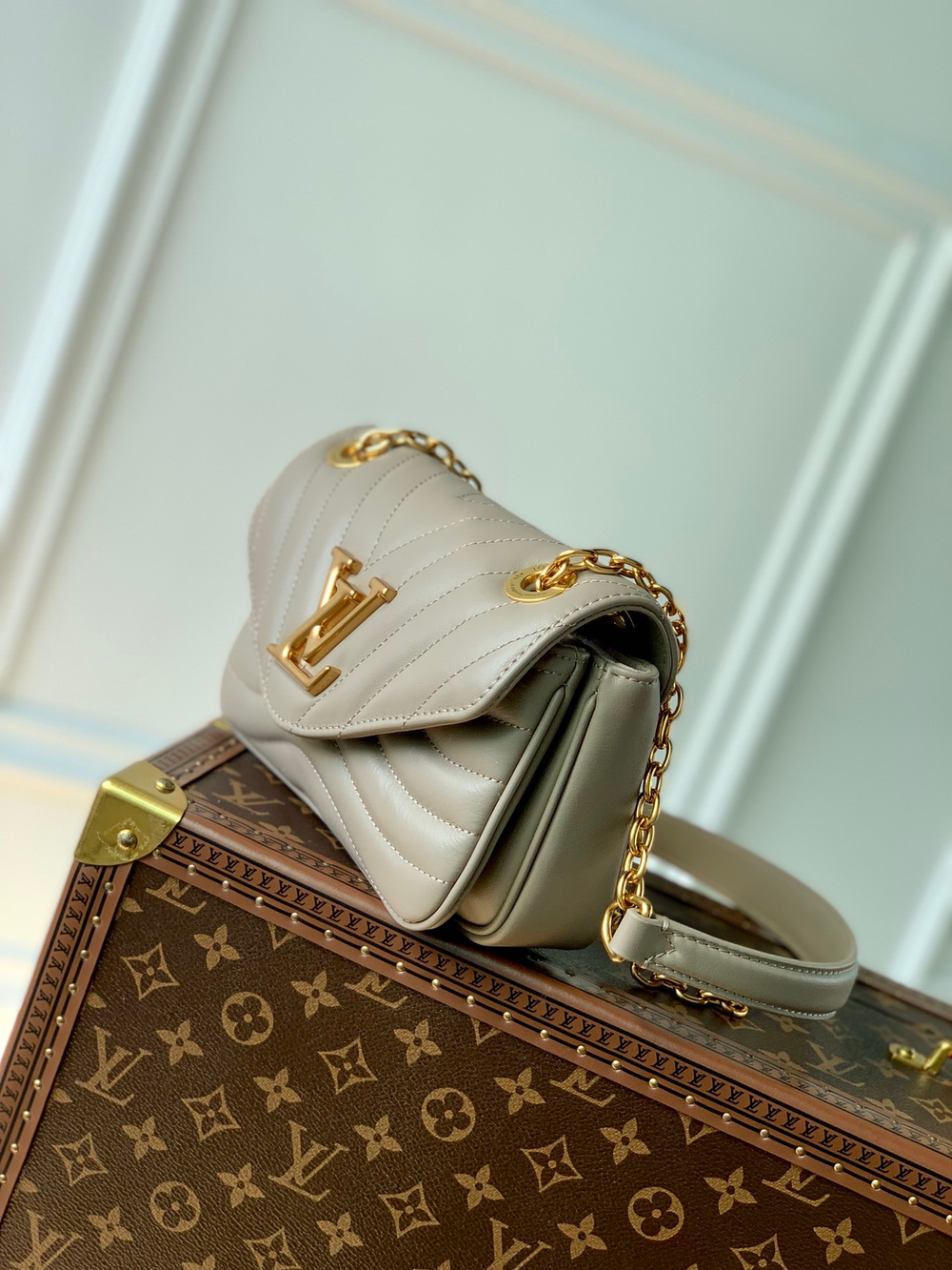 Louis Vuitton New Wave PM Chain Bag