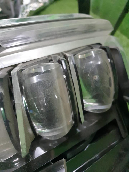 Битая Фара правая Cadillac Escalade 4 (2014-2020) LED