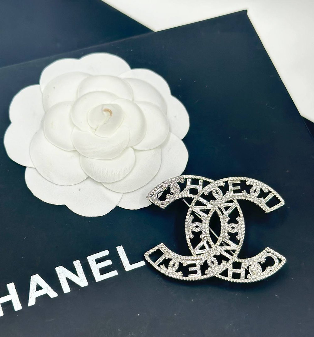 Брошь CHANEL