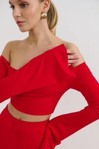 Бандо с длинными рукавами клеш красного цвета