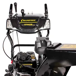 Бензиновый снегоуборщик "CHAMPION" ST662E