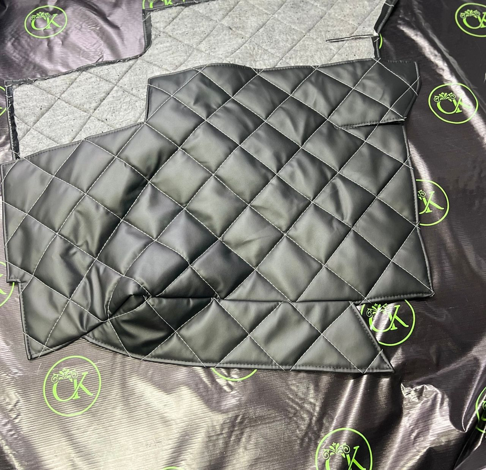 Коврики (утеплитель) под сиденья УАЗ 452 Буханка (белая нить ромб)