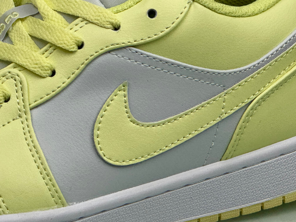 Air Jordan 1 Low Lemonade