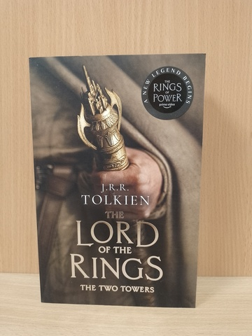 The Two Towers (The Lord of the Rings, Book 2)