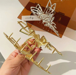 Заколка-краб "Фея" инкрустированная стразами. Цвет: серебро