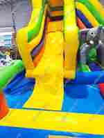 Надувной водный батут с бассейном «Туземец» размер 6,5*6*5 м