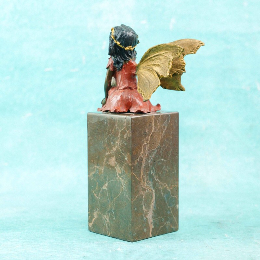 Декоративная статуэтка «Мечтающая фея»