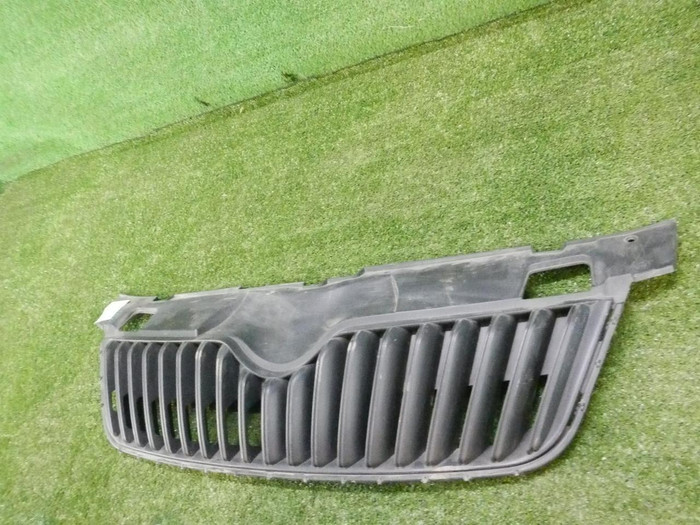 Решетка радиатора Skoda Fabia 2 (2010-2014)