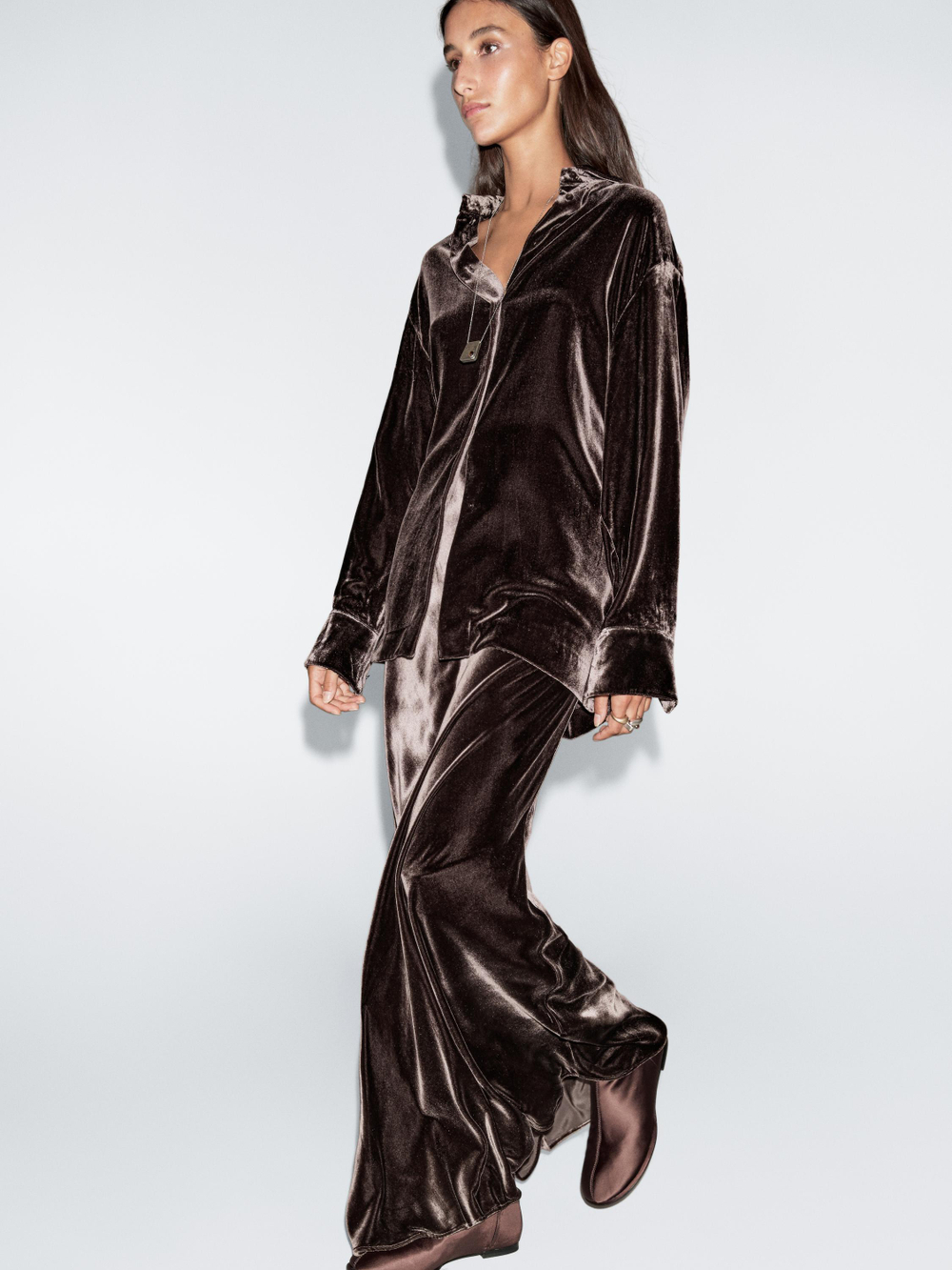 Massimo Dutti Длинная расклешенная юбка из бархата, коричневый