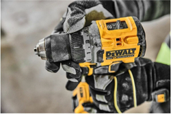 Аккумуляторная дрель-шуруповерт Dewalt DCD 800 NT