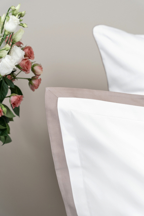 Постельное белье 2 спальное евро Сlaire&Caroll Lili белый с бежевым кантом