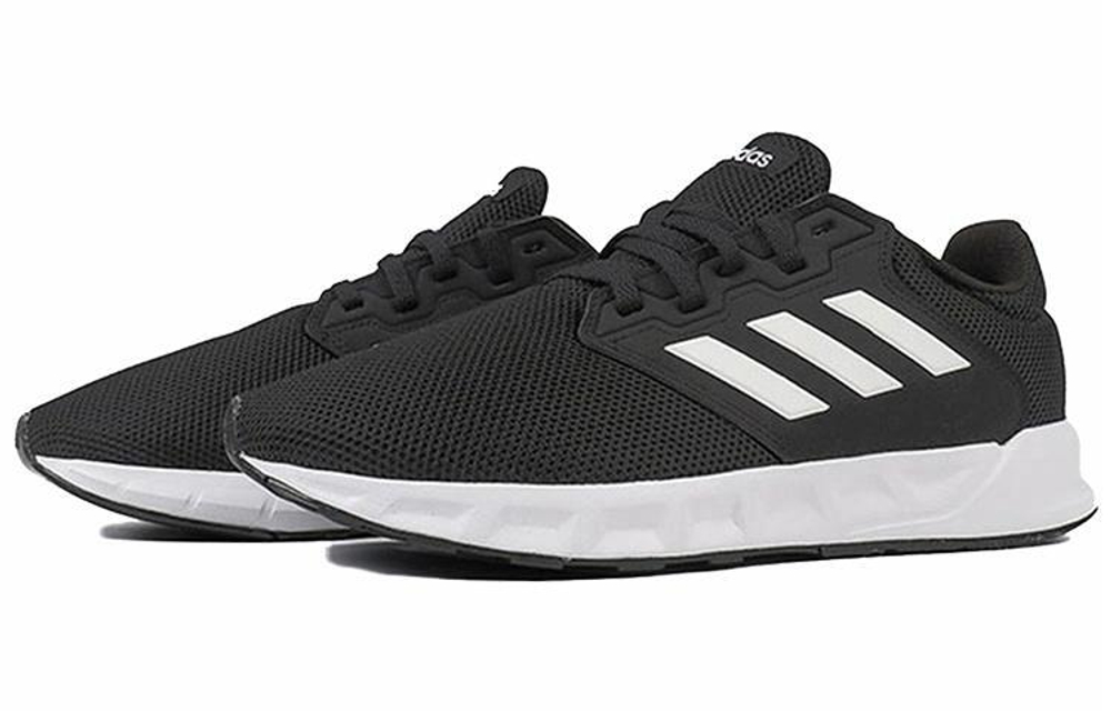 Кроссовки Adidas Showtheway
