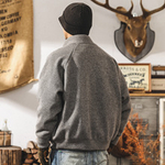 Вязаный шерстяной морозостойкий теплый пуховик для мужчин.