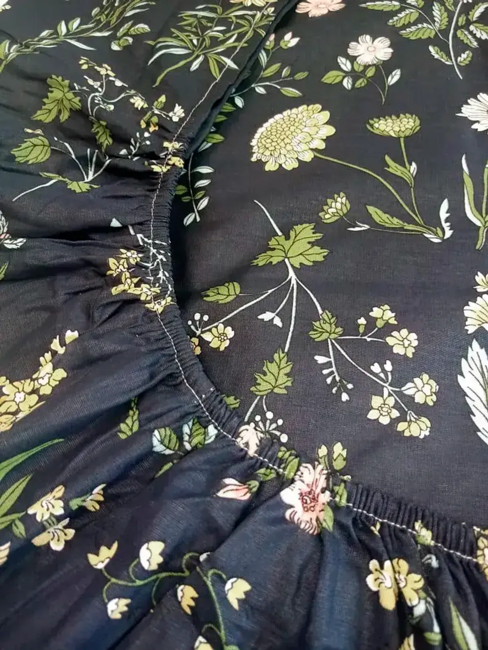 Постельное белье "Botany" семейное   наволочки 50х70 2шт Простынь на резинке 160х200 см  Пододеяльник 145х215 см(2шт)  Сказка сатин