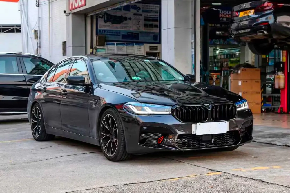 Комплект переделки переднего бампера и крыльев для BMW 5 серии G30 G38 2016-2020 в M5 F90 Рестайлинг 2020+ БМВ