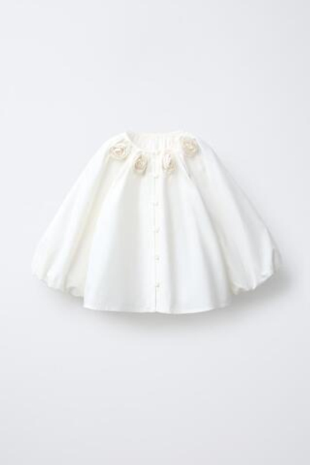ZARA РУБАШКА ИЗ ПОПЛИНА С 3D-ЦВЕТАМИ, ЖЕЛТОВАТО-БЕЛЫЙ