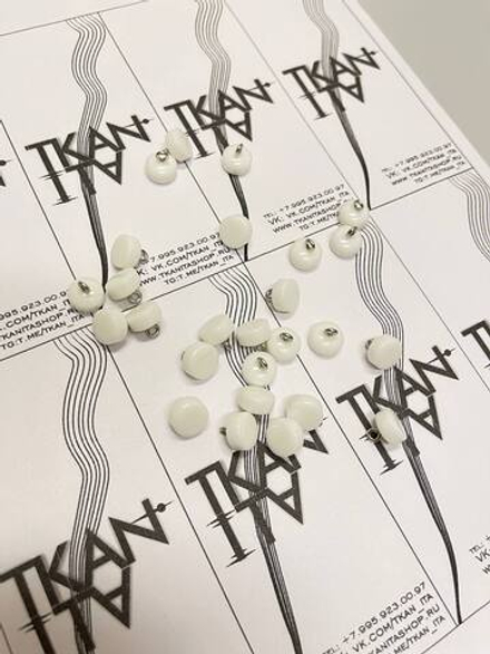 Пуговица пластиковая на металлической ножке (Пластик/металл ножка, Белый пастик/серебристая ножка, 10)