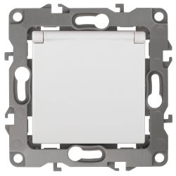 Розетка ЭРА Серия 12 12-2103-01 с заземлением 2P+E Schuko со шторками с крышкой 16A-250В IP20 белый