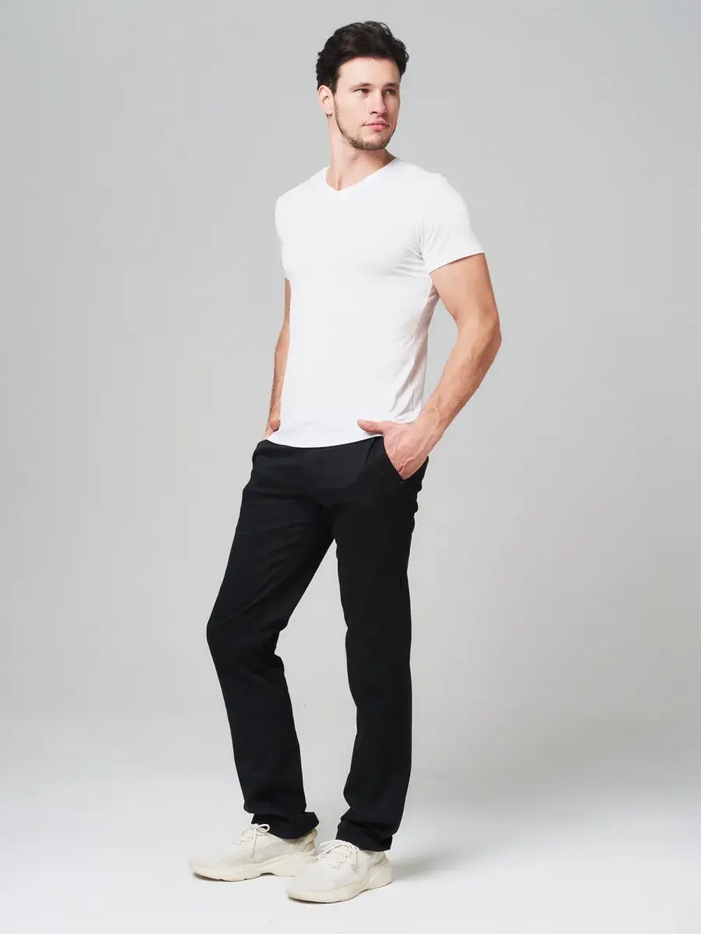 Футболка V-вырез однотонная облегающая