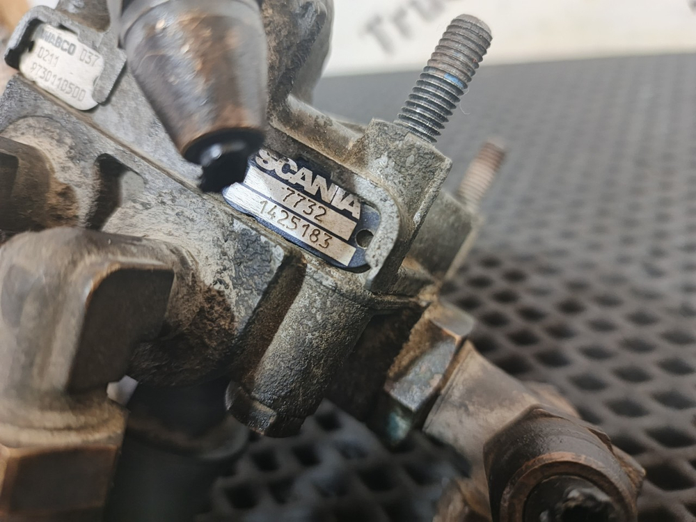 Клапан ускорительный