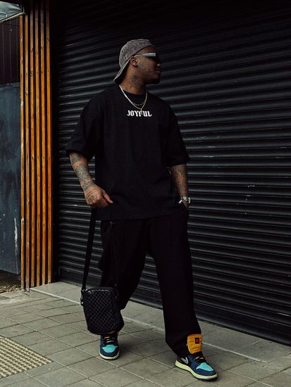 Футболка  oversize "Joyful", черный