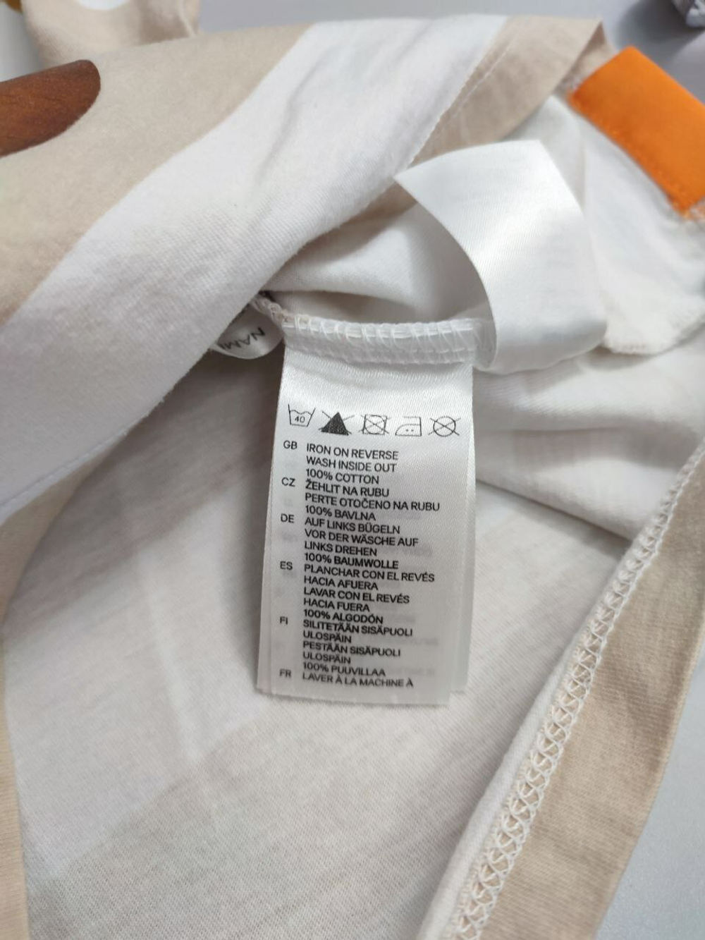 Футболка H&M красивая на 2-4 года