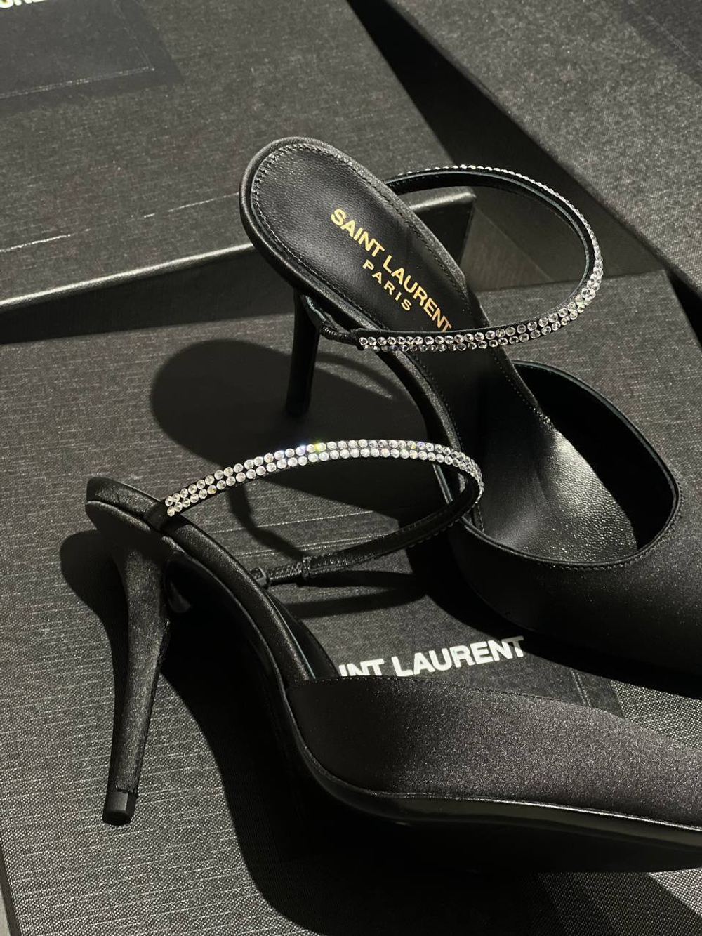 Босоножки Yves Saint Laurent, арт. 469984932