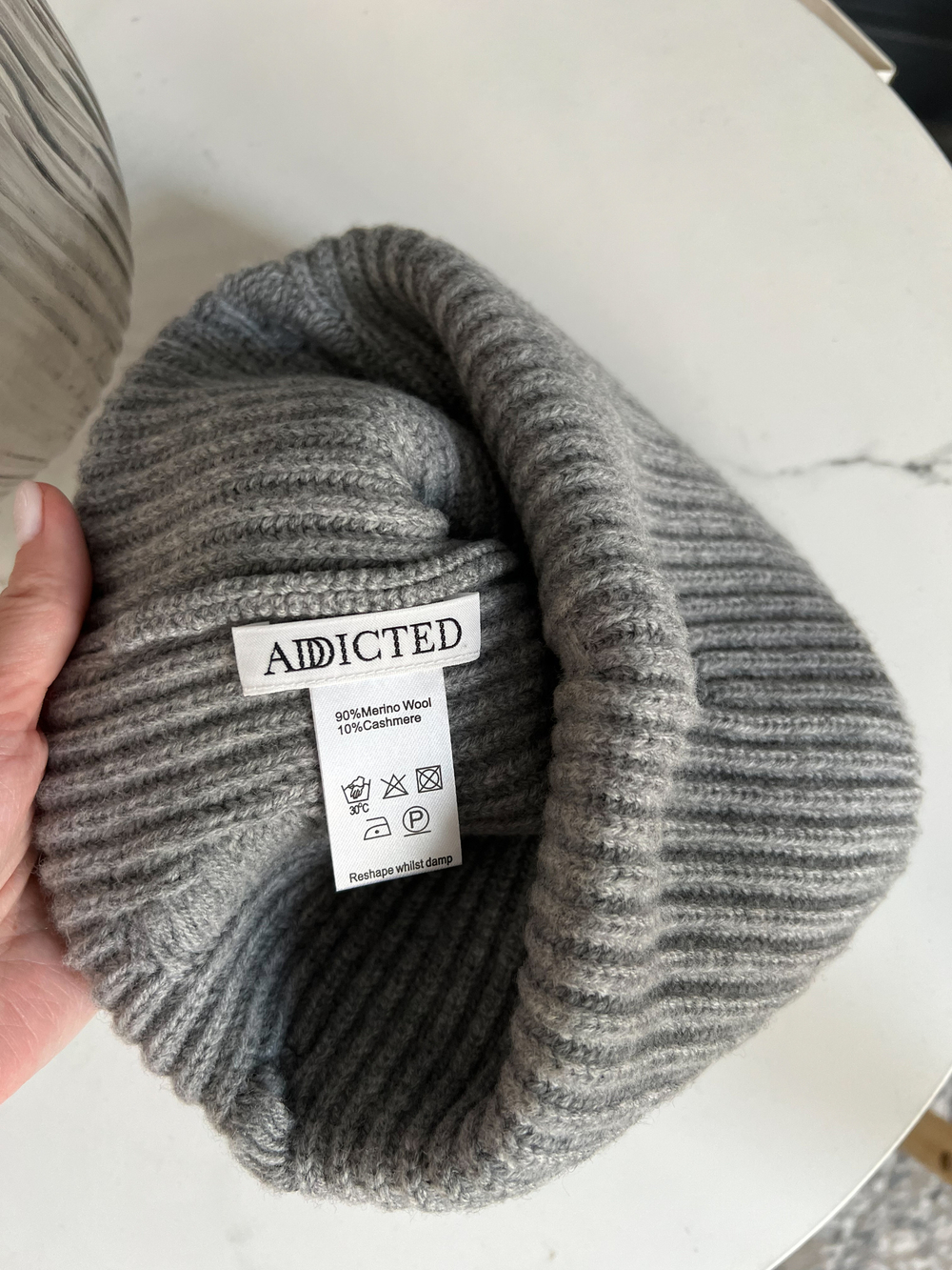 Шапка Addicted