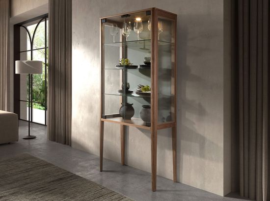 Высокий буфет 3292 из закаленного стекла и орехового дерева с подсветкой
