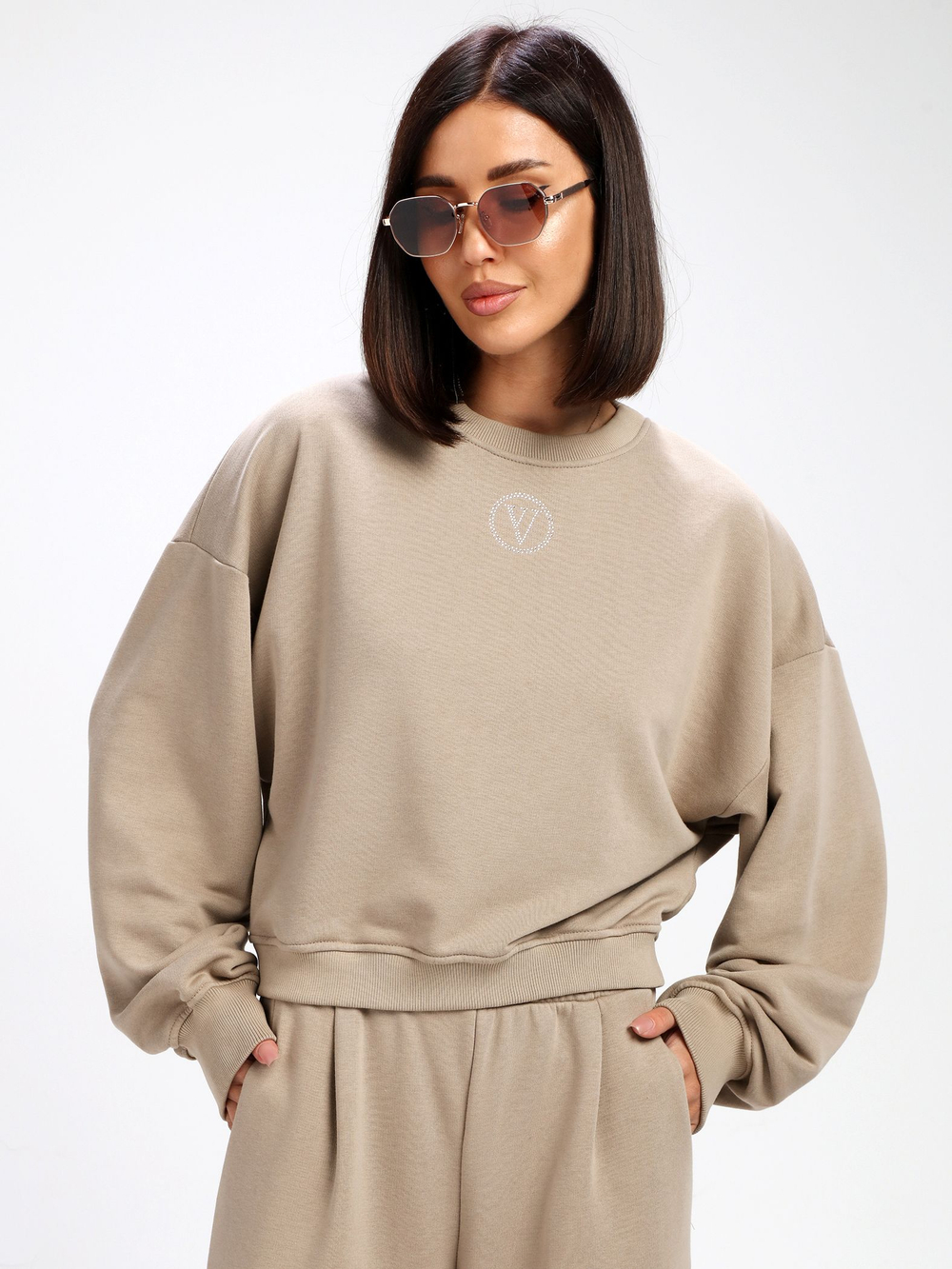 Костюм oversize в стиле спорт шик, зеленовато-бежевый
