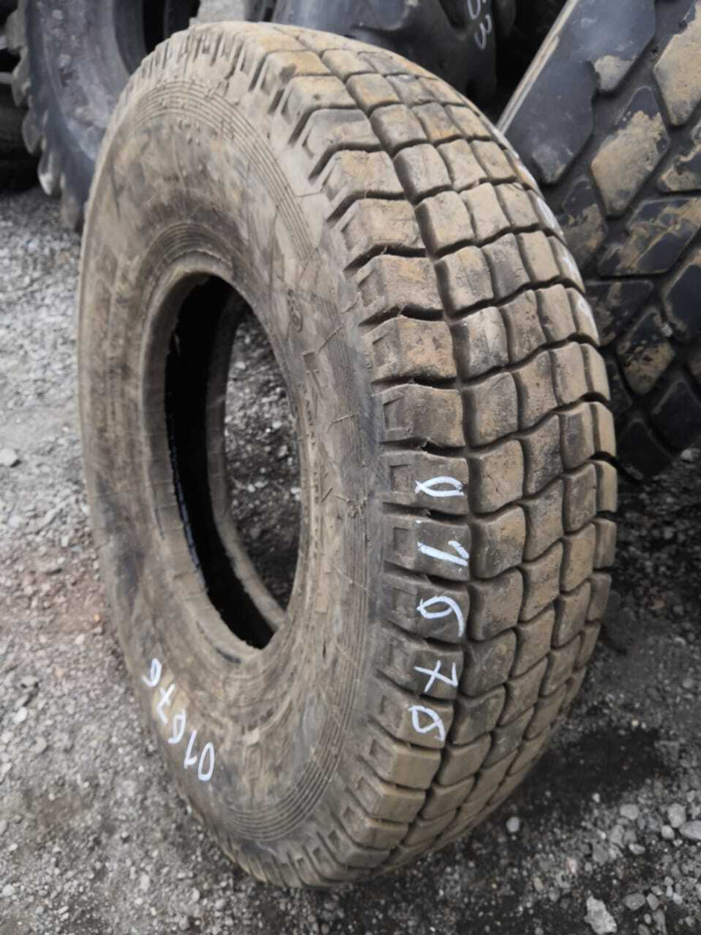 11.00R20 Kama 310 шина б/у
