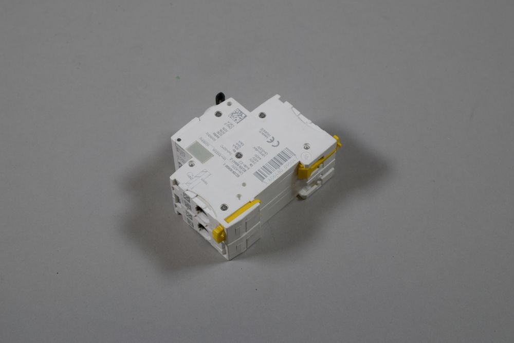 SCHNEIDER ELECTRIC A9F89220